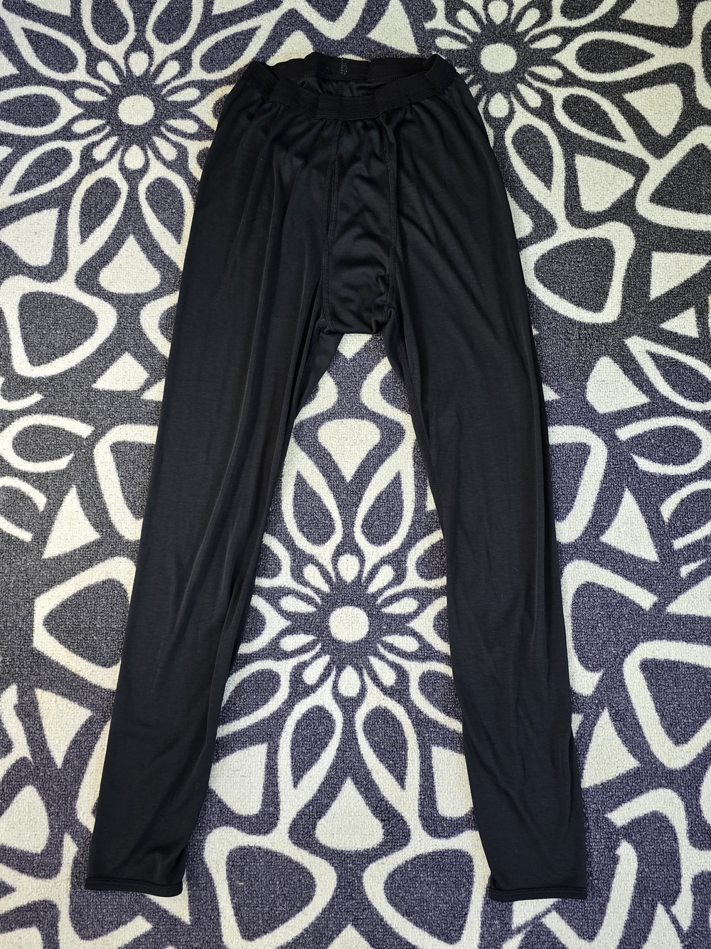 Men’s Patagonia Capilene Black Base Layer Pants Small Thermal Hiking